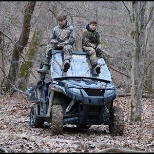 Meet your Posher, Hunter